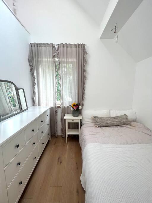 Villa Dom Z Widokiem Na Gory Stolowe I Duzym Ogrodem *